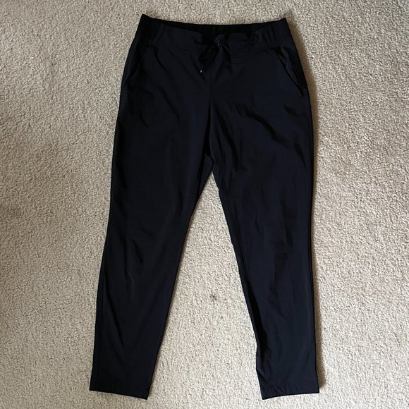 Athleta Midtown Ankle Pant Black Lightweight Travel Size 8 - Picture 2 of 9